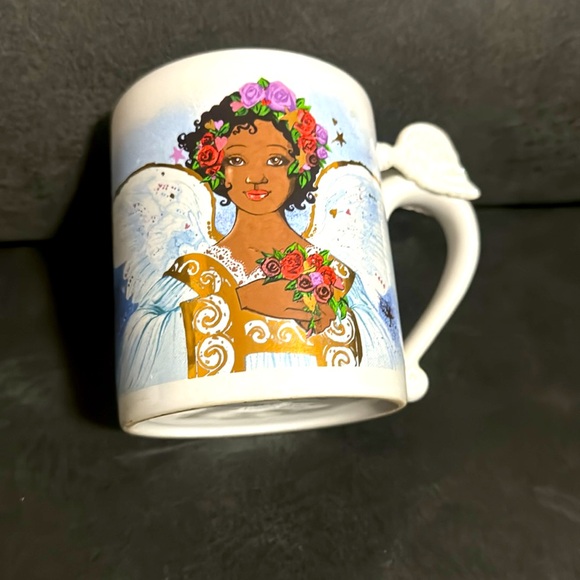 Avon -Lovely Angel Mug -True Friendship -Angel Wings Handle- Gold Accent - Picture 2 of 5